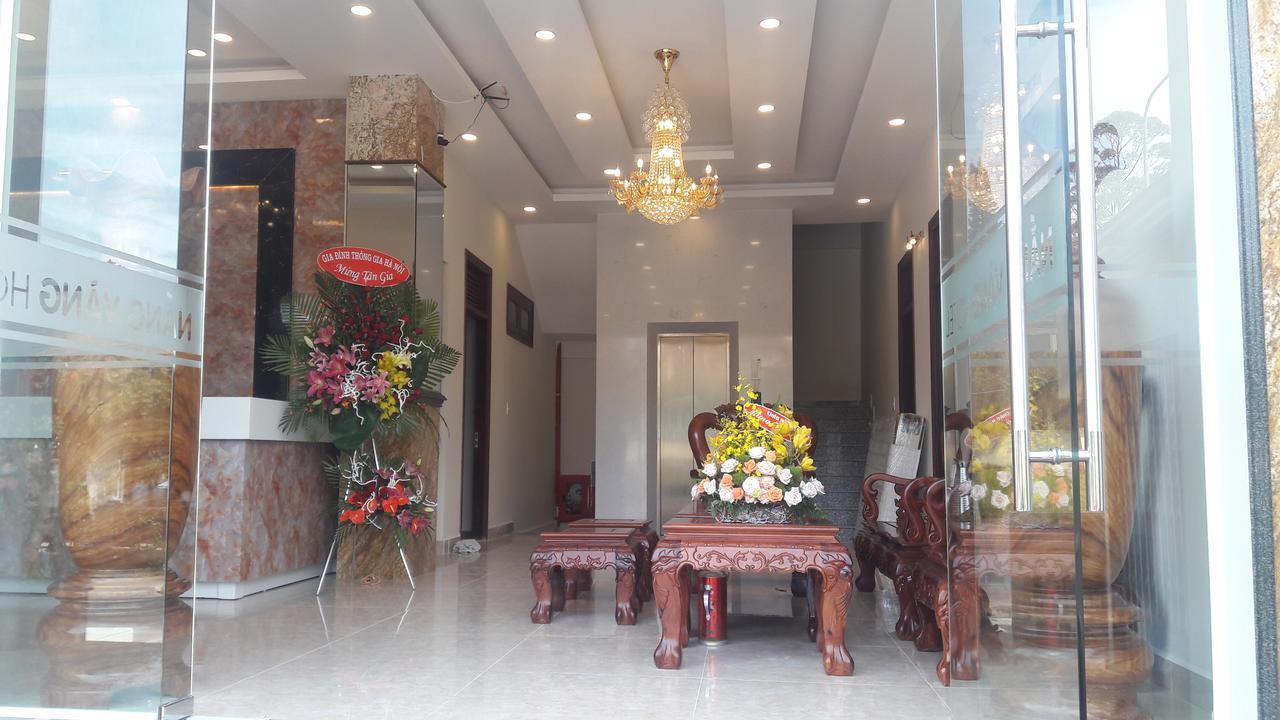 Nang Vang Hotel Da Lat Exterior photo