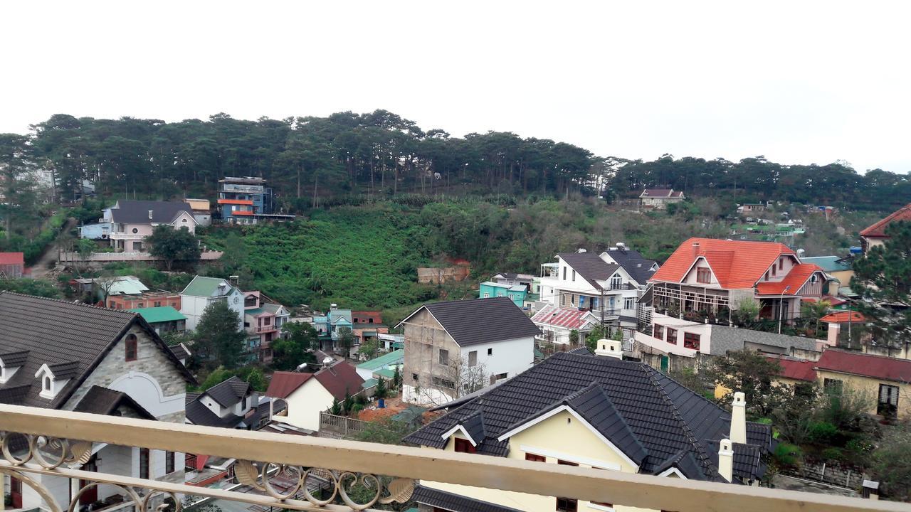 Nang Vang Hotel Da Lat Exterior photo