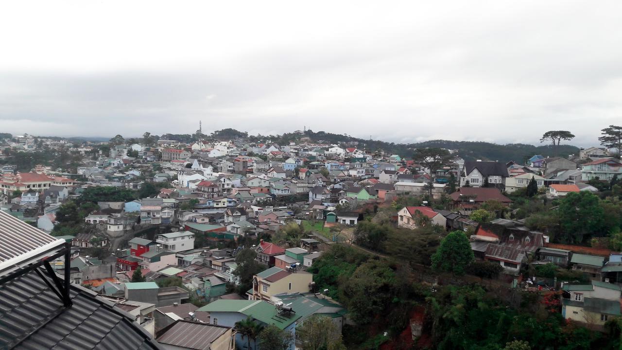 Nang Vang Hotel Da Lat Exterior photo
